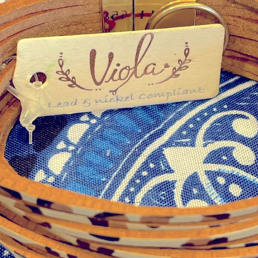 Avocado Green Wooden Bead Necklace Leather Tie New Fashion Earrings & New Bangle - Picture 6 of 7